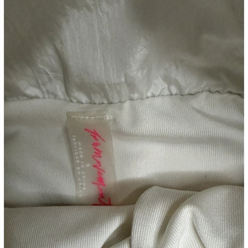 Free People FP Movement Shorts Womens Small White The Way Home High Waist Boho - Picture 3 of 8